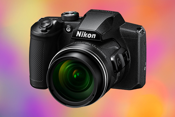 Best Travel Cameras 2019 Nikon COOLPIX B600 Camera Front Side