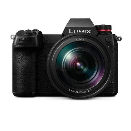 Panasonic LUMIX S1 24.2MP Digital Mirrorless Camera with 24-105mm f4 Macro OIS Lens